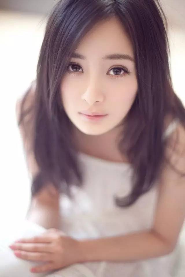 嘴唇直播下载 霓虹陷阱